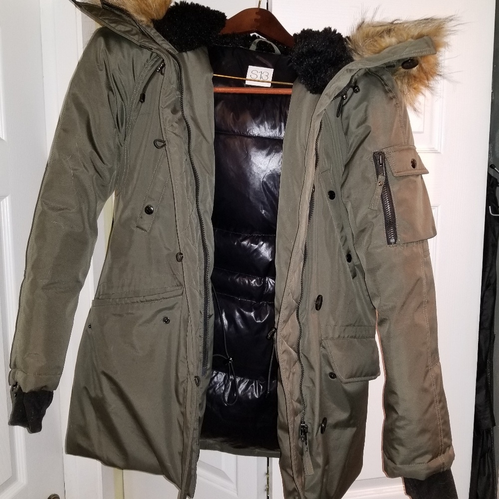 Juniors S13 Down jacket, color is light green